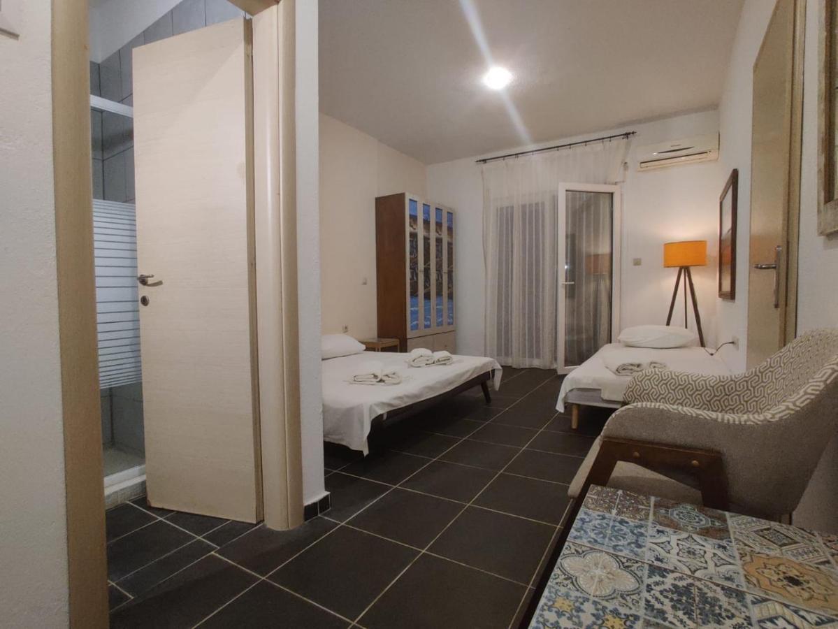 Lofos Vourvourou Apartment Exterior photo