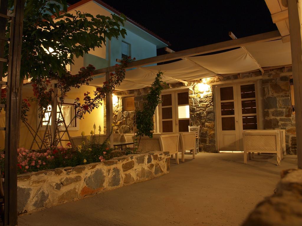 Lofos Vourvourou Apartment Exterior photo